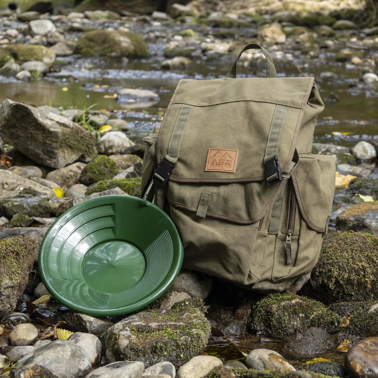 17pc Complete Backpack Sluice Box Gold Panning Kit with 10lb Bobby Bo Intermediate Gold Paydirt (3 Colors)