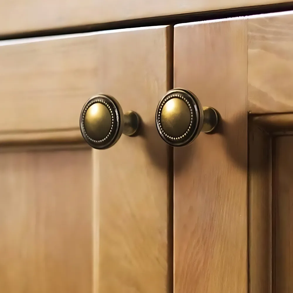 ALLES / Antique Brass & Silver Handles