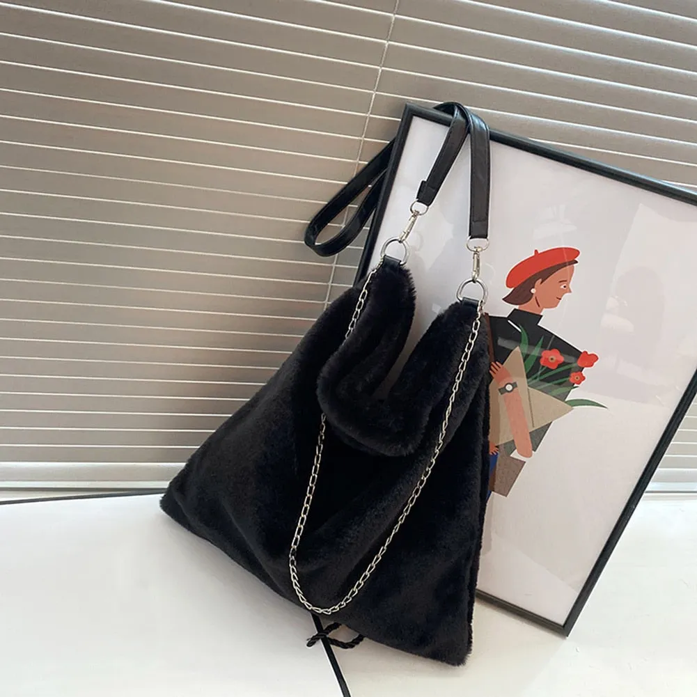 Back to College Fashion Women Solid Color Shoulder Bag 2021 Winter Soft Plush Bucket Bag Faux Fur Shopping Bag Large Capacity Fluffy Chain Bags