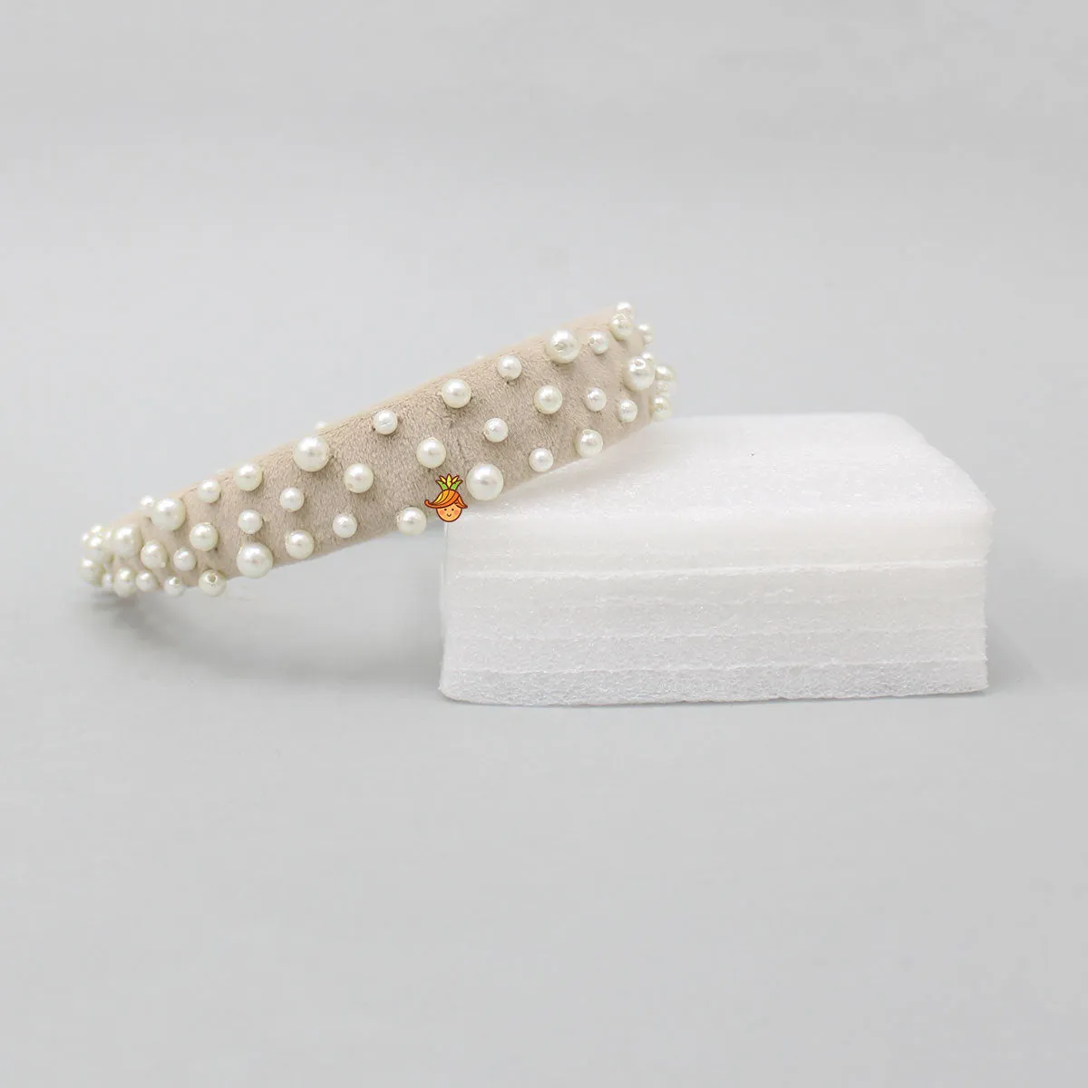 Beautiful Beige Hair Band