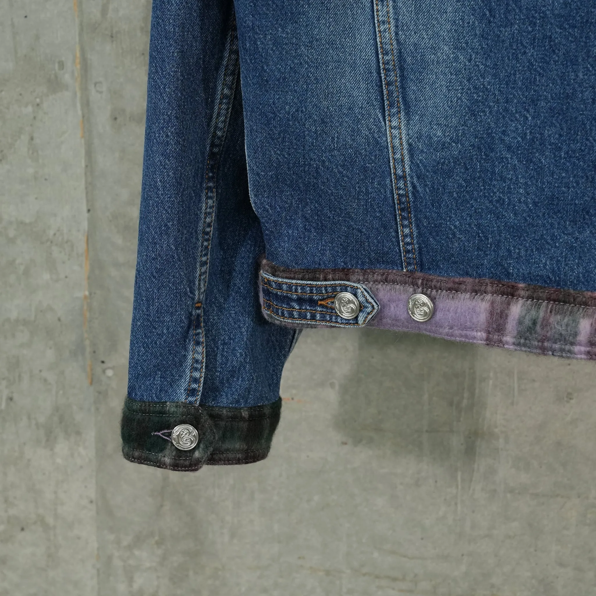 DENIM JACKET WITH TARTAN DETAILS / DENIM