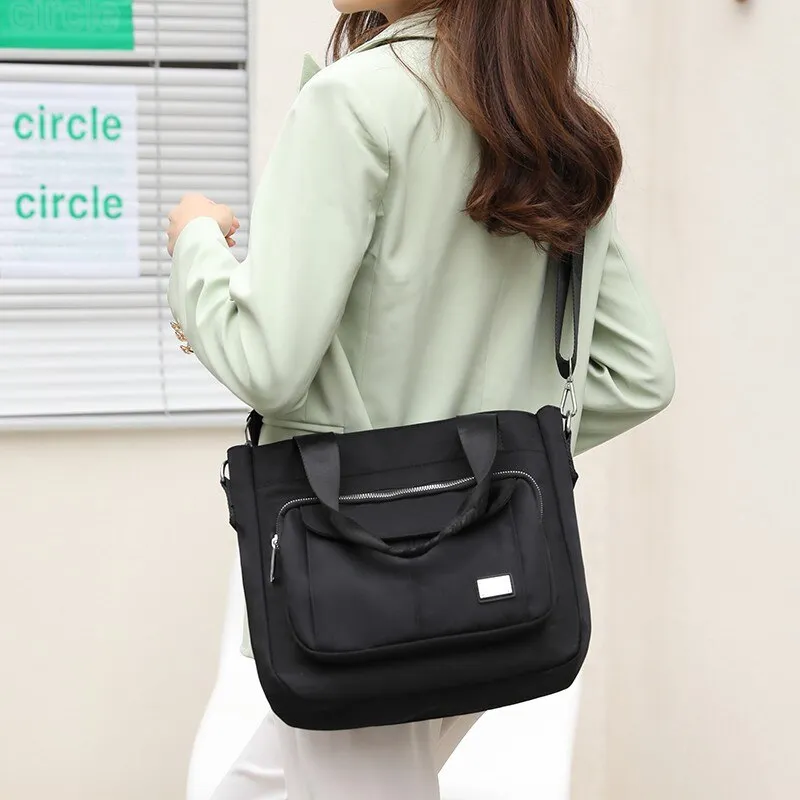 Fashion Women's Bag Nylon Waterproof Sports Bags Solid Color Large Capacity Shoulder Bags Anti-theft Handbags For Female 2021
