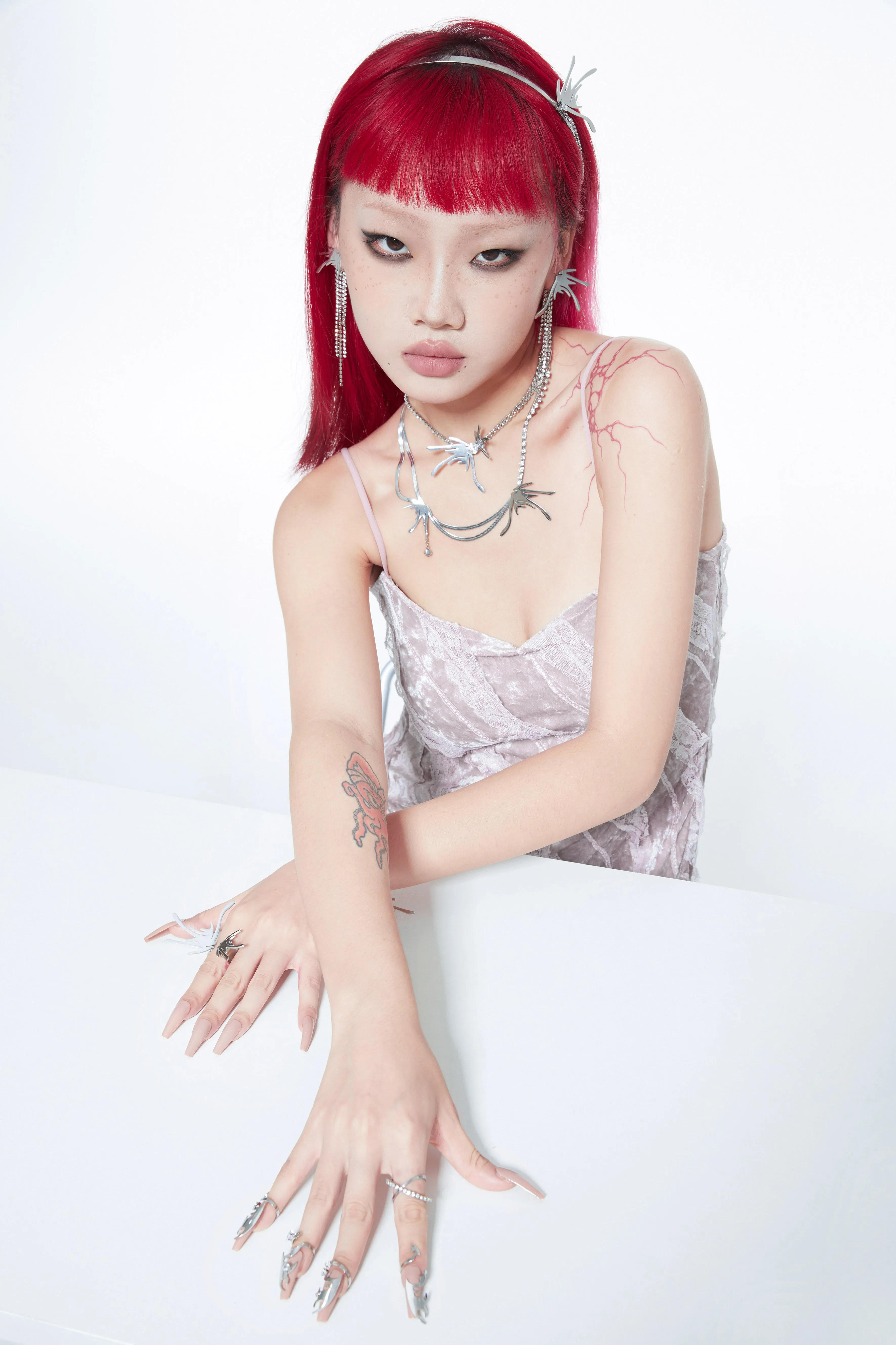 Fervooor Fire butterfly fingertip ring