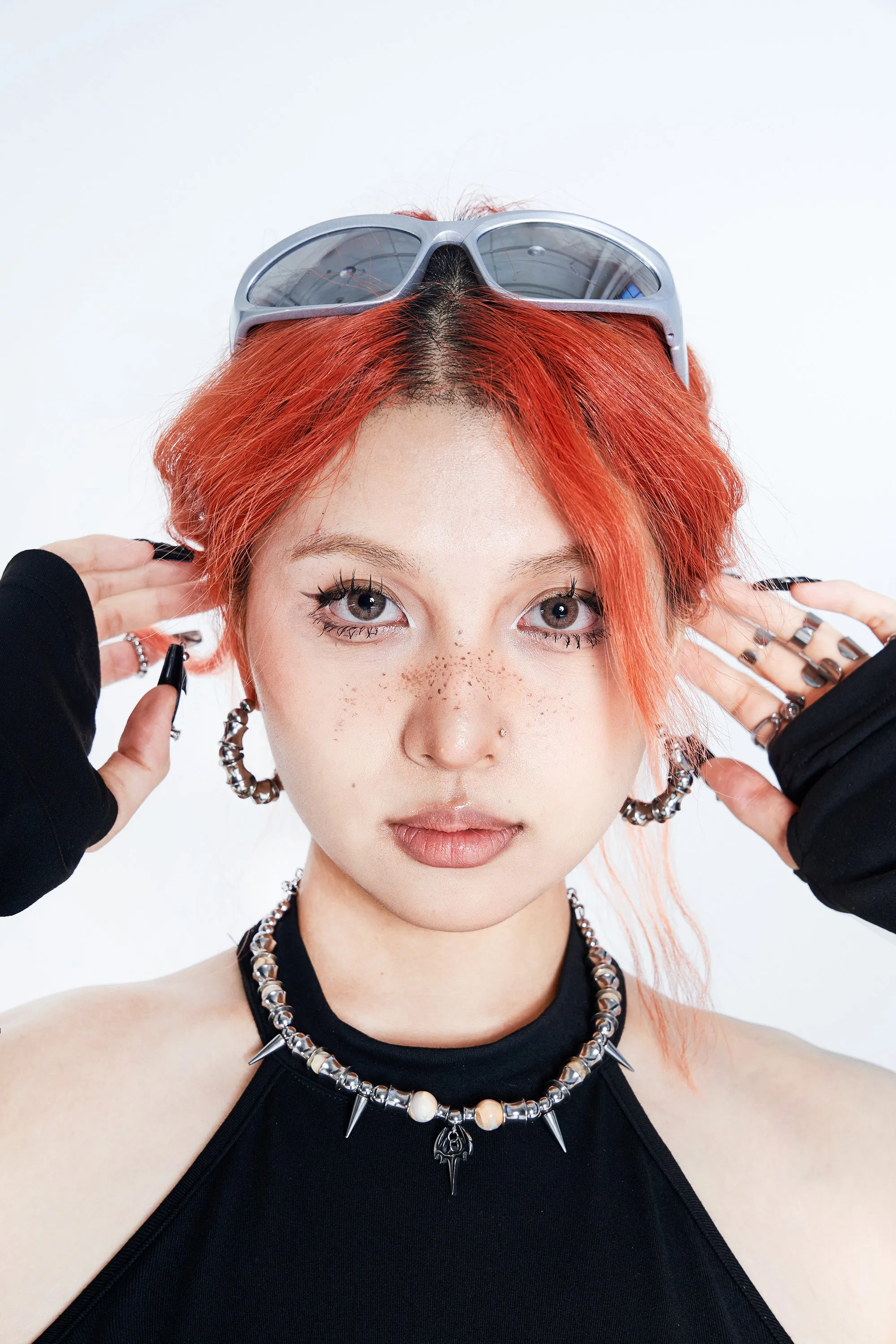 Fervooor Mechanical Bones earrings