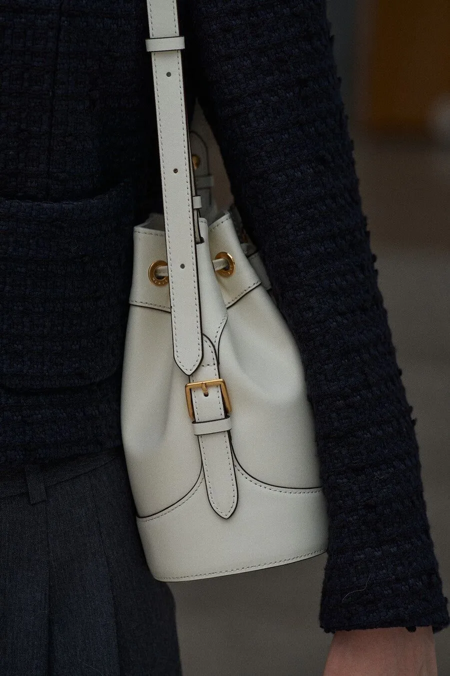 HERVE CLASSIC BUCKET BAG Ivory