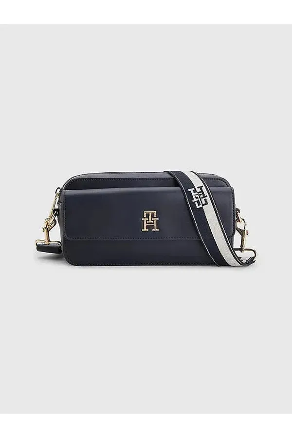 ICONIC TOMMY CAMERA BAG