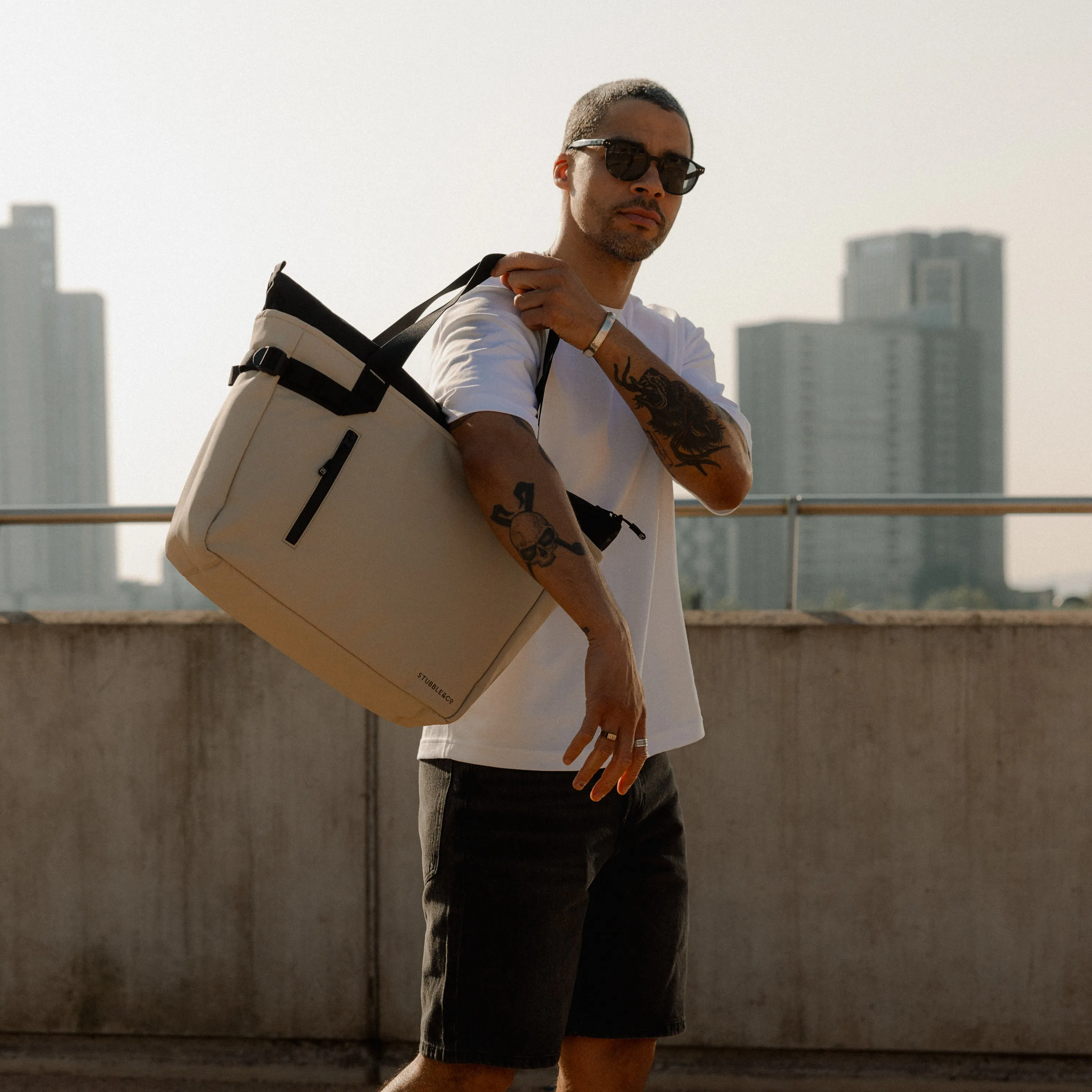 Laptop Tote 20L