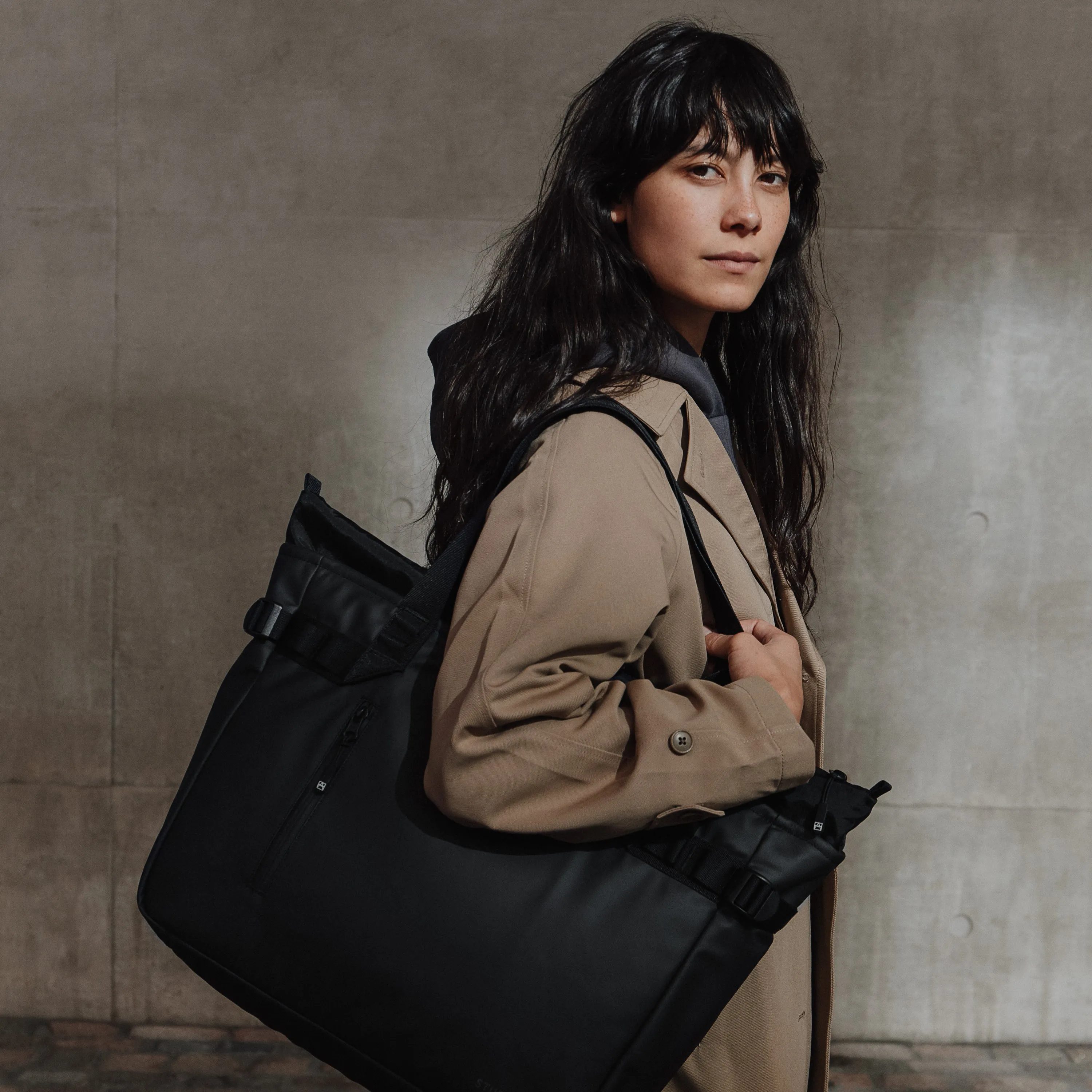 Laptop Tote 20L