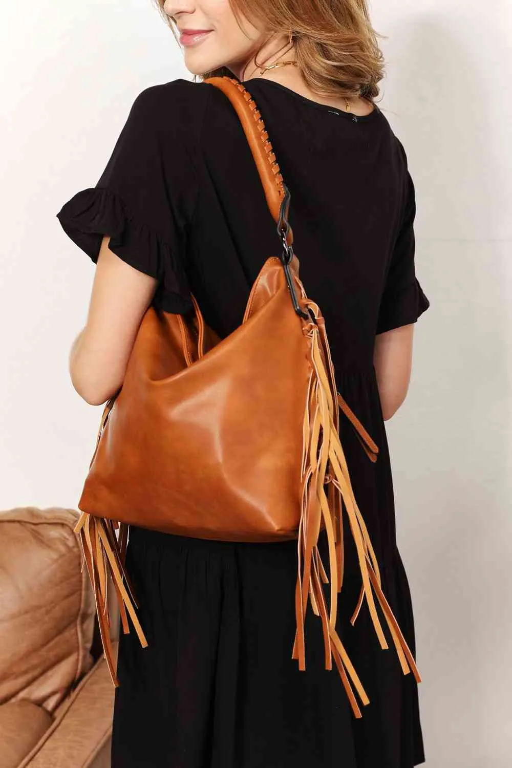 Lea Leather Fringe Detail Shoulder Bag
