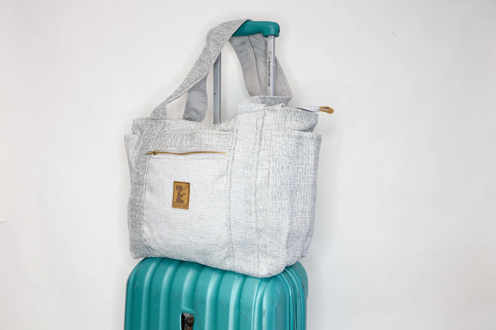 Piedra Travel Tote