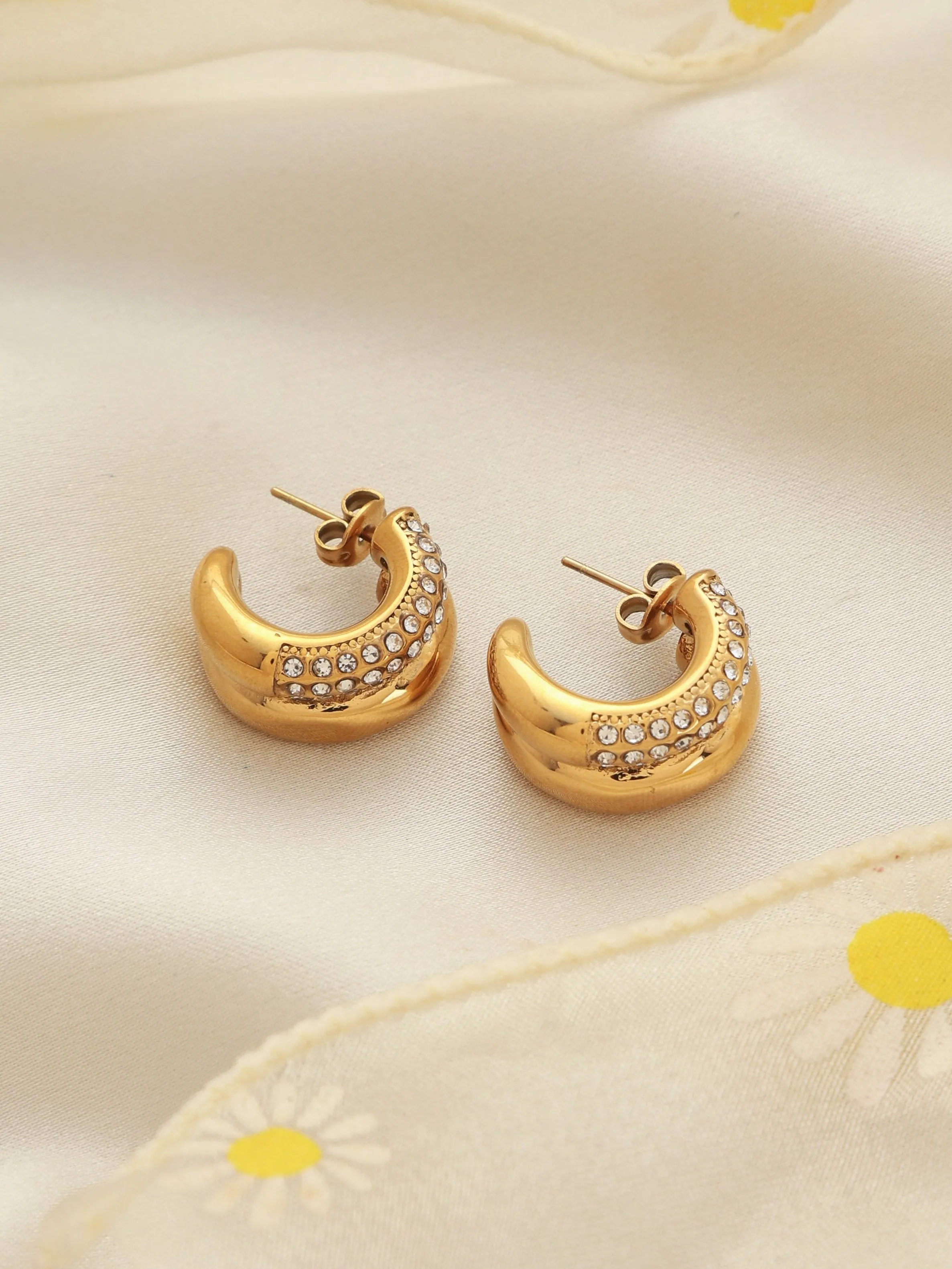 The Twin Hoops