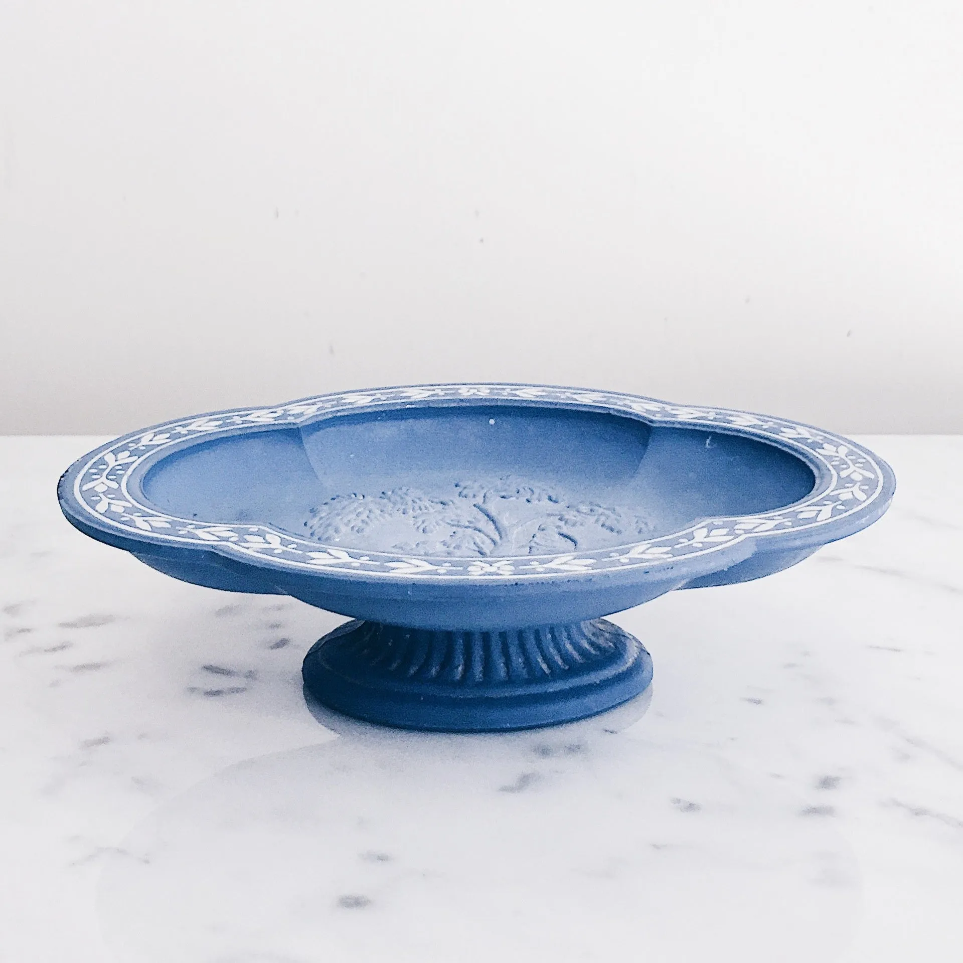 Vintage Cameo Powder Blue Soap Dish
